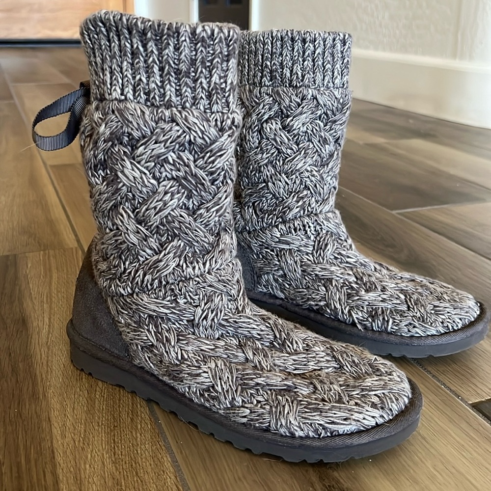 UGG Isla Boots